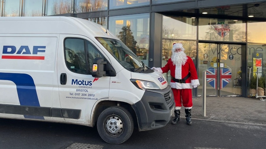 Motus Commercials Delivers Christmas